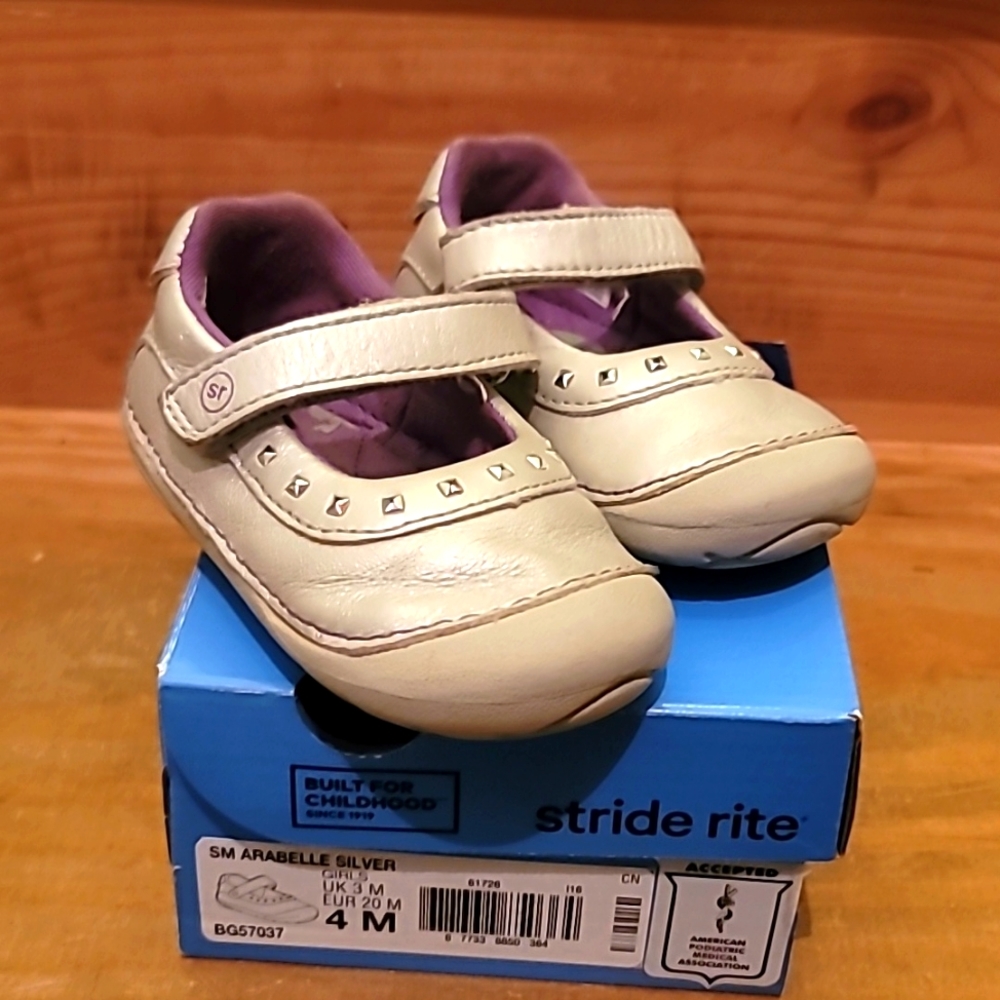 Stride Rite Soft Motion Arabelle
